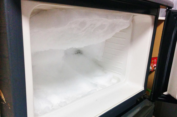 冷蔵庫にできる霜を簡単に取り除く方法